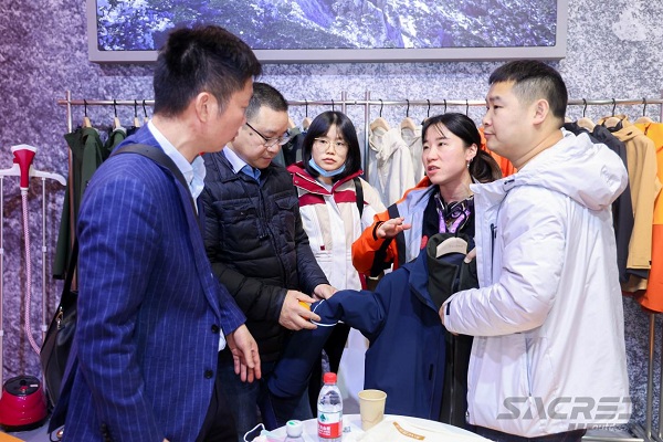 2024国际服博会圆满收官！圣山白玉兰户外服产品备受赞誉(图2)