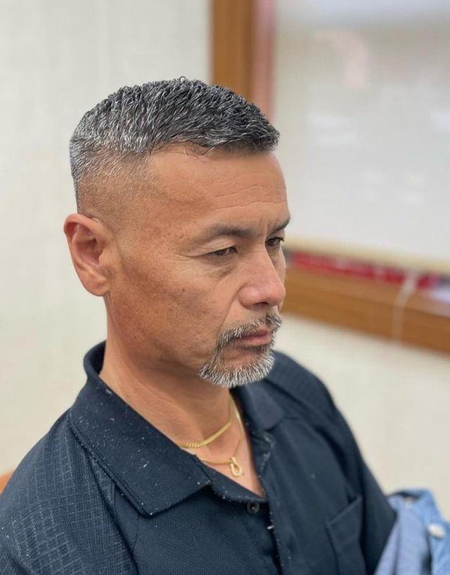 六七十岁男人：若爱剪寸头、戴“爷爷帽”就说明你真的老了(图2)