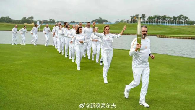 老钱和户外的嫡长子高尔夫服饰拉动轻奢消费第二增长曲线(图11)