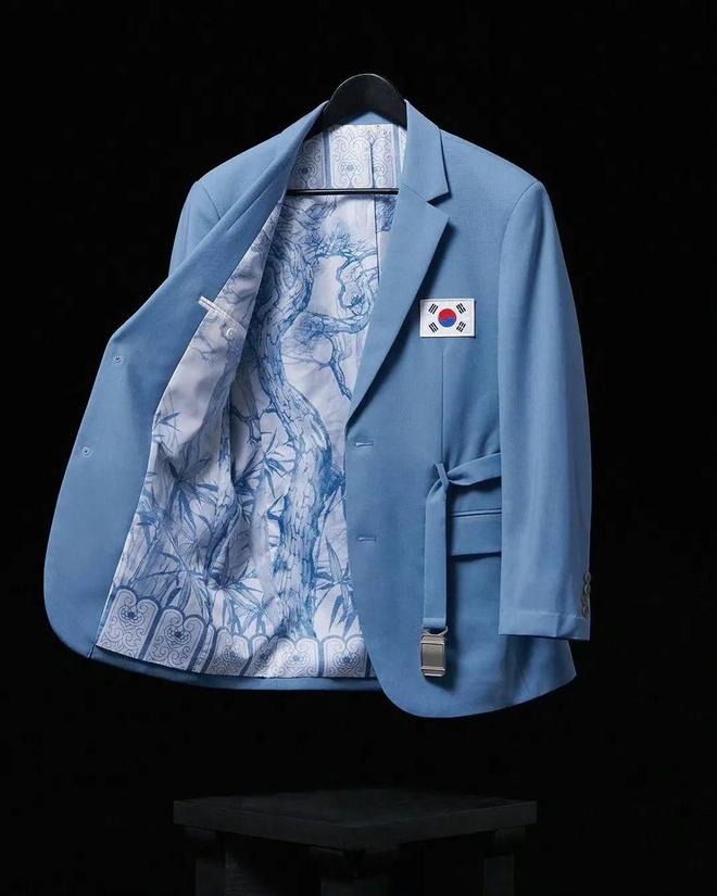 巴黎奥运开幕式上谁穿的衣服最吸睛？(图22)