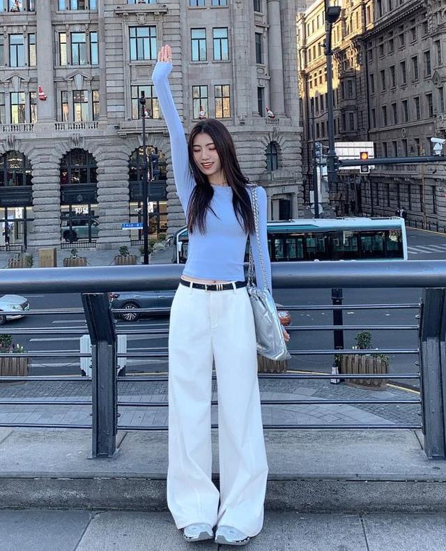 2024年春夏这4条裤子最流行！(图5)