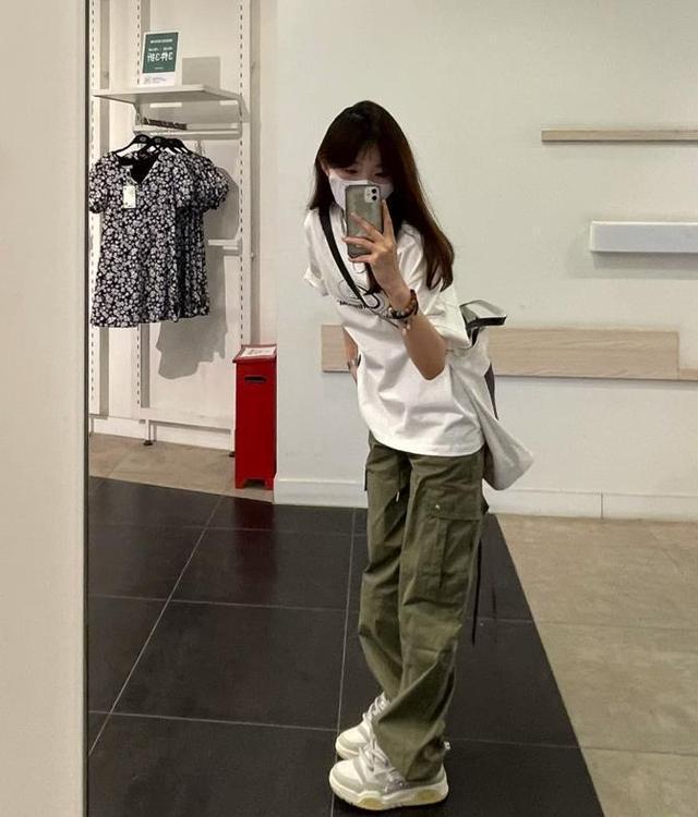 2024年春夏这4条裤子最流行！(图14)
