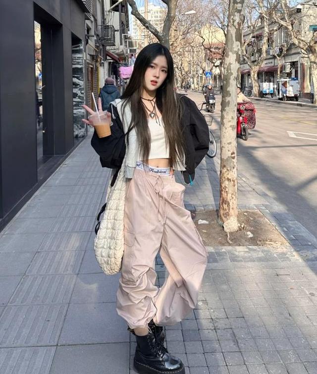 2024年春夏这4条裤子最流行！(图18)