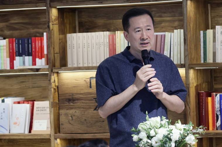 2024年中小学校服质量提升与美育交流会在上海召开(图7)