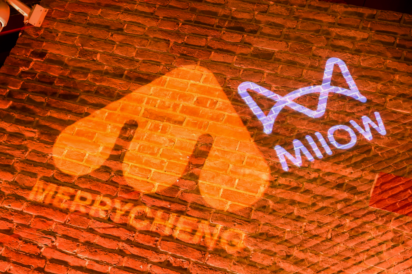 美力城全新发布高科技鹅绒服系列登顶长城科技织梦(图8)