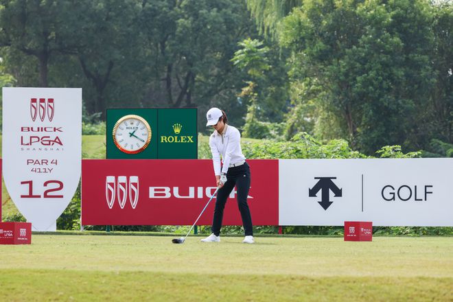 全力以赴精准挥杆迪桑特高尔夫见证2024别克LPGA锦标赛精彩瞬间(图1)