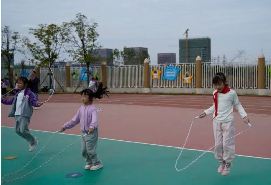 武汉新城中心小学2024年秋季体质达标运动会(图5)
