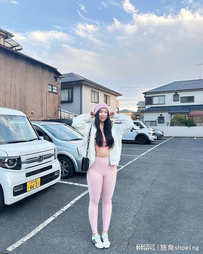 健身装日常穿搭绝了!完美身姿就是这么酷。(图2)