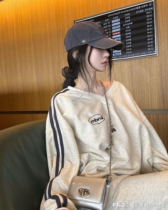 秋季休闲运动穿搭指南轻松塑造完美身姿(图3)