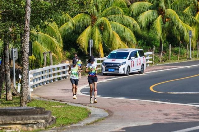 京东运动赞助2024越山向海人车接力中国赛海南站全程保障2000余名选手完赛(图2)