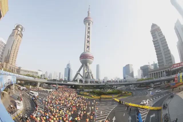 阿迪行了耐克慌了(图2)