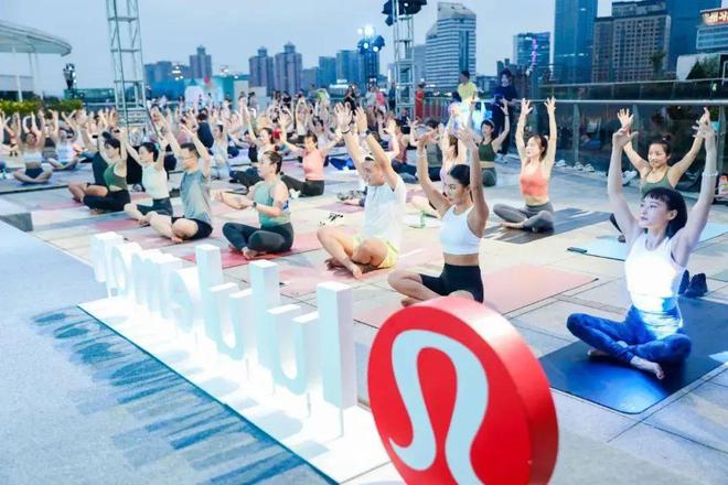 痛失400亿的Lululemon想靠中国男人翻身(图10)