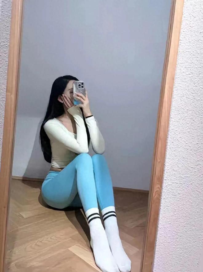 40℃高温不惧｜透气显瘦穿搭｜运动女孩出行指南(图12)