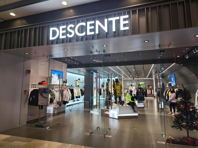 李宁再扩高球门店运动品牌掘金高尔夫市场(图3)