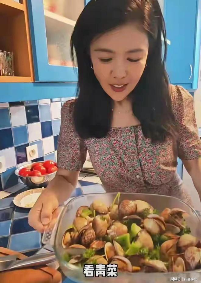苏芒住丈夫的法国大别墅给丈夫家15口人做饭跟普通主妇没差别(图6)