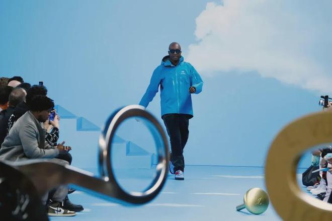 精明中产开始退坑始祖鸟(图7)