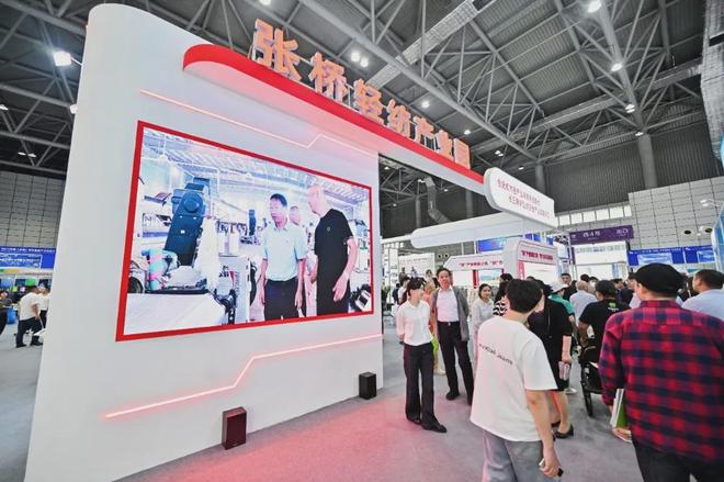 2025安徽纺织服装产业博览会：集群崛起、全链赋能解码皖纺高质量发展“进阶密码”(图7)