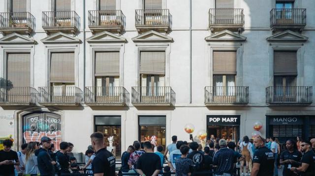 泡泡玛特西班牙首店落地(图3)