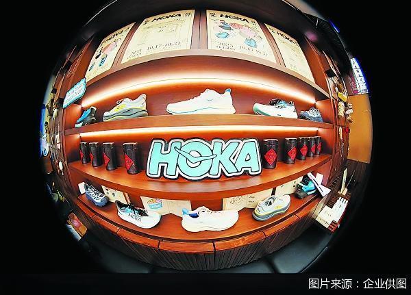 跑圈新贵HOKA“狂奔”(图1)