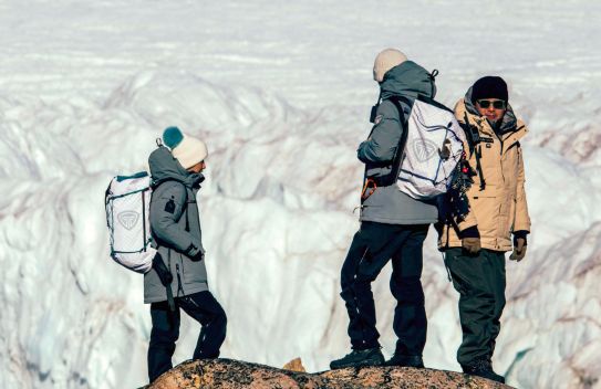 波司登有对手了！山东小厂逆袭成户外黑马13亿卖爆中产衣柜(图9)