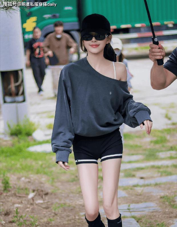 2024夏季运动短裤推荐！像赵露思短裤轻松切换“下班健身模式”！(图1)