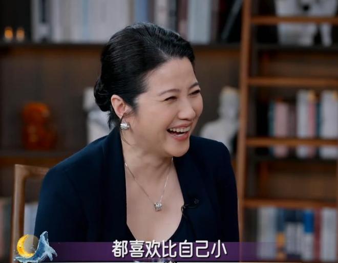 颜丙燕小20岁男友正脸曝光185cm身高像男模打耳钉一直牵着她(图23)