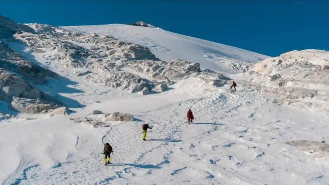 22岁大学生轻信网上“有腿就行”硬上哈巴雪山最终不幸遇难(图3)