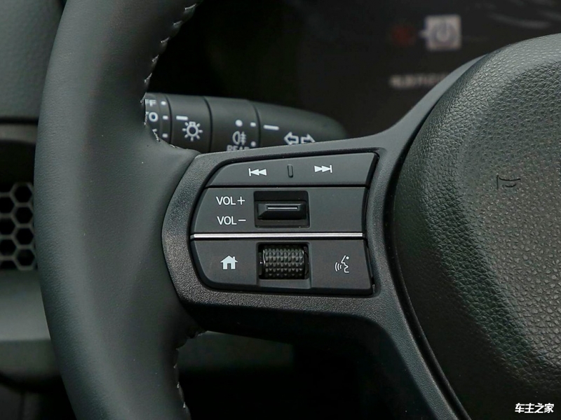 探店实拍2024款本田CR-V!外观运动大方、配置提升确定不考虑?(图4)